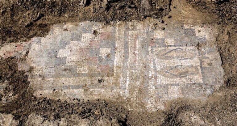 Sandals Mosaic Featured