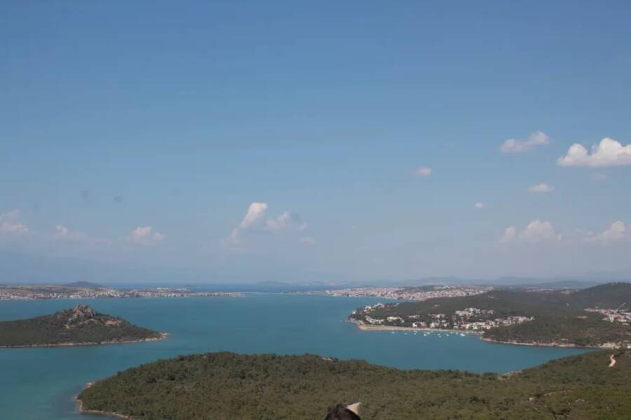Possible Prehistoric Aegean Land Bridge