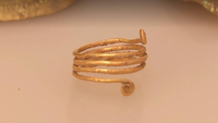 Ancient Gold Ring Found In Romania