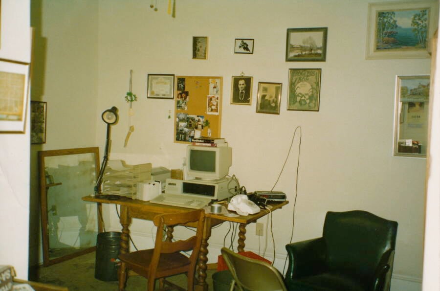 Home Computer In New Orleans 1992