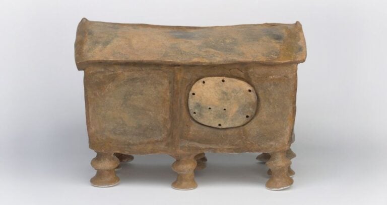 House Urn Of Bożepole Wielkie Featured