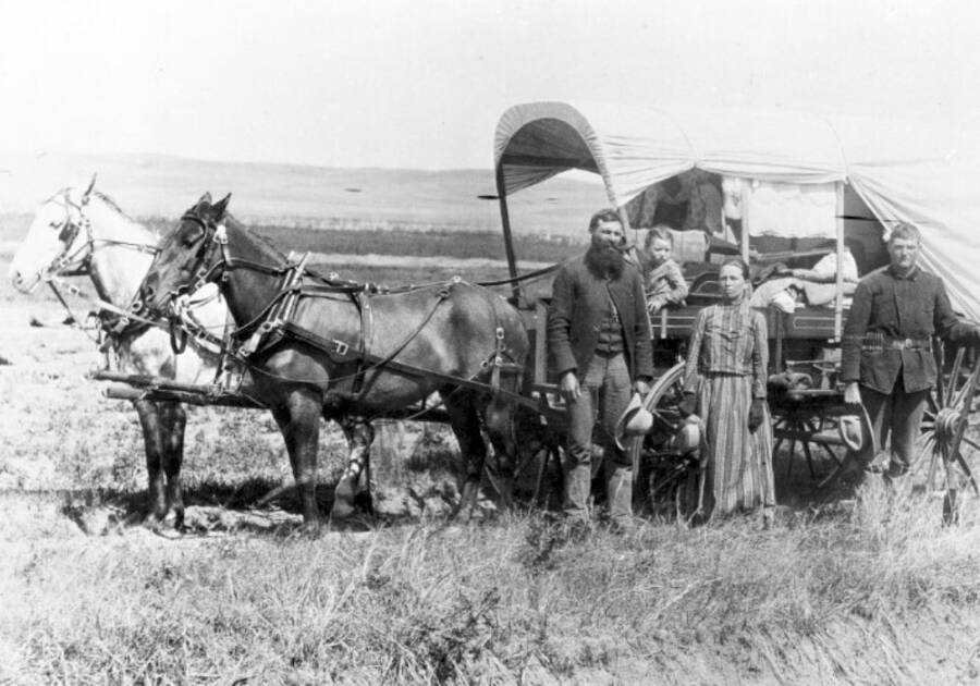Family With Covered Wagon