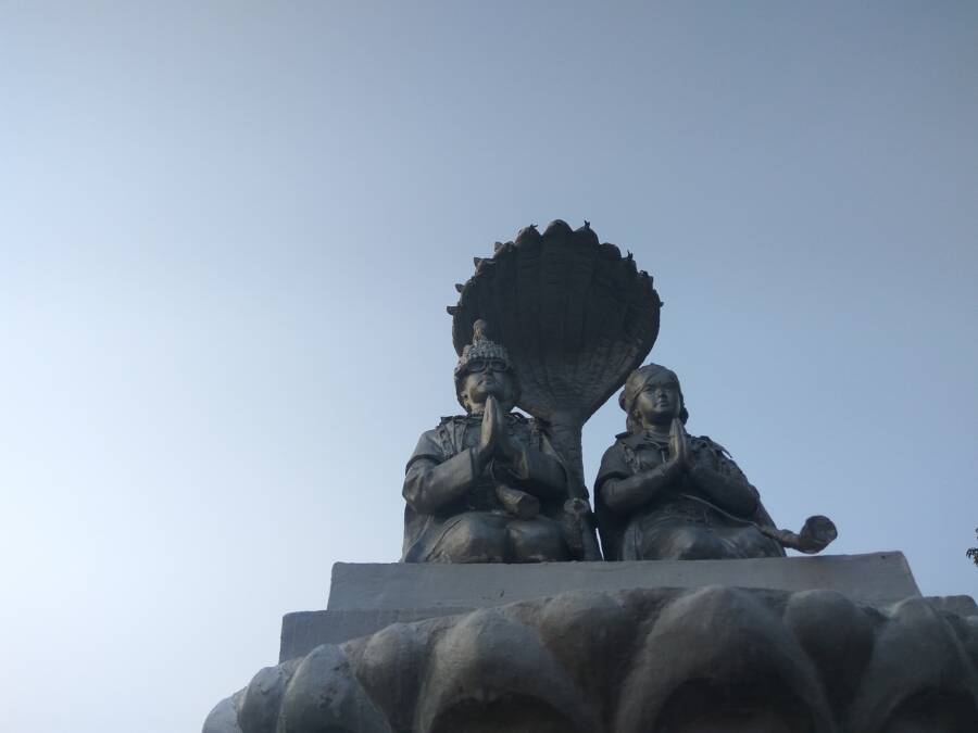 King Birendra And Queen Aishwarya Statue