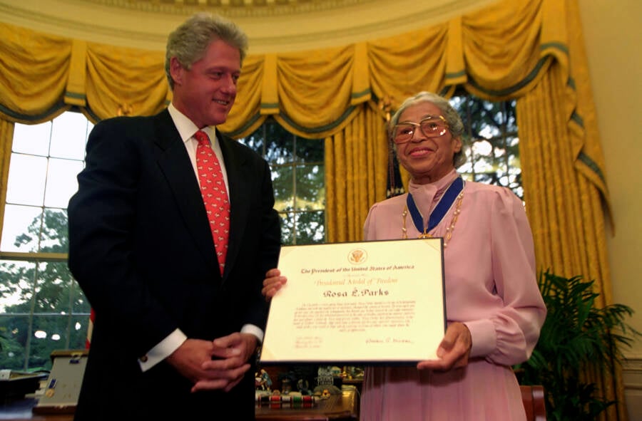 Rosa Parks With The Presidential Medal Of Freedom