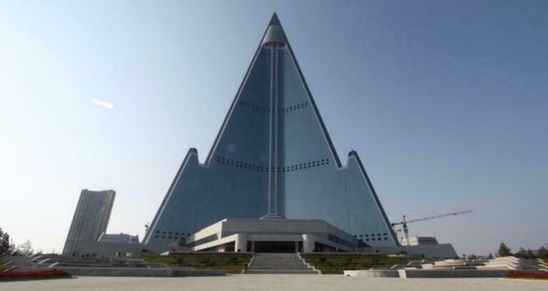 Abandoned Hotels Featured