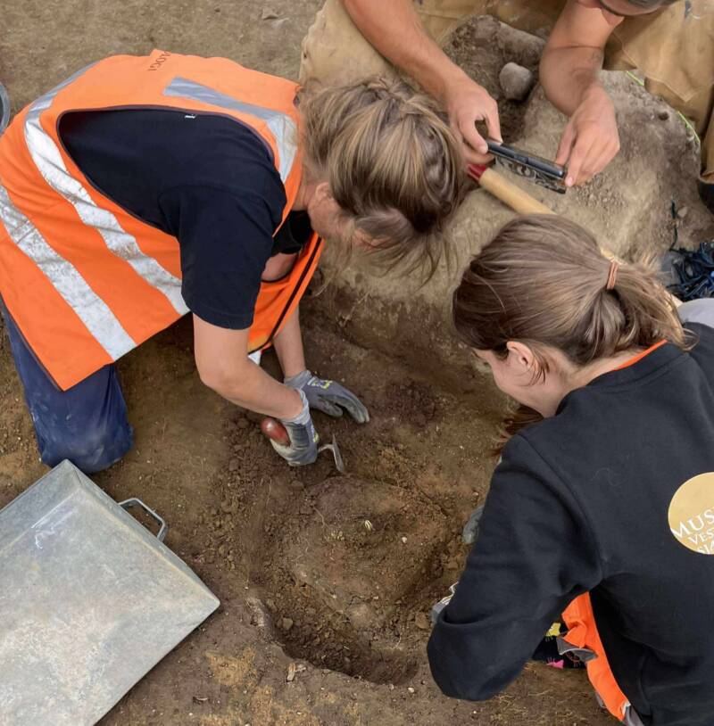 Bronze Age Lances Found In Boeslunde