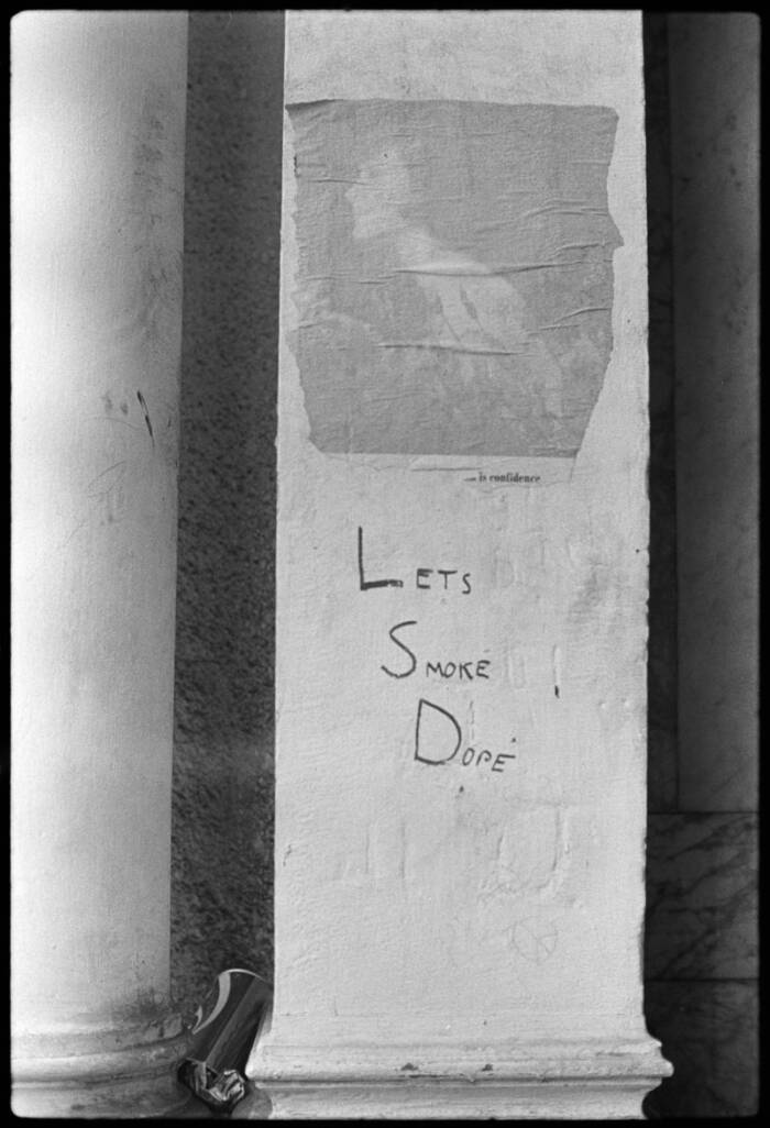 Let's Smoke Dope Graffiti