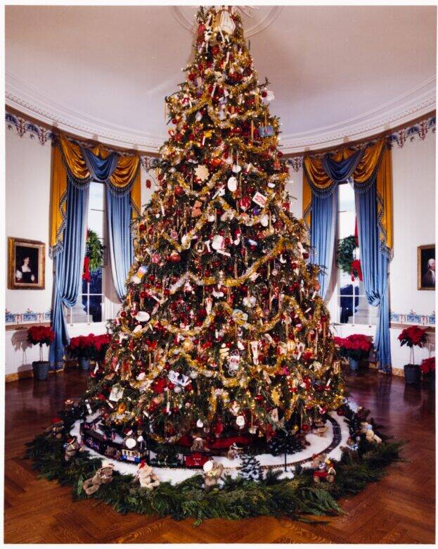 Nancy Reagan's White House Christmas Tree