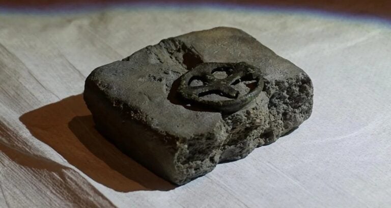 Bronze Wheel Cross Featured