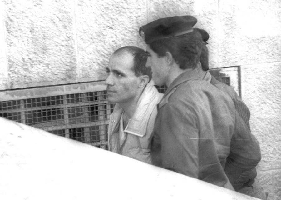 Mordechai Vanunu Arrested