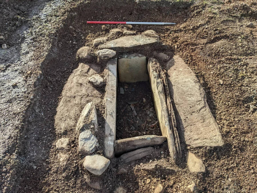 Bronze Age Cist At Rhubodach