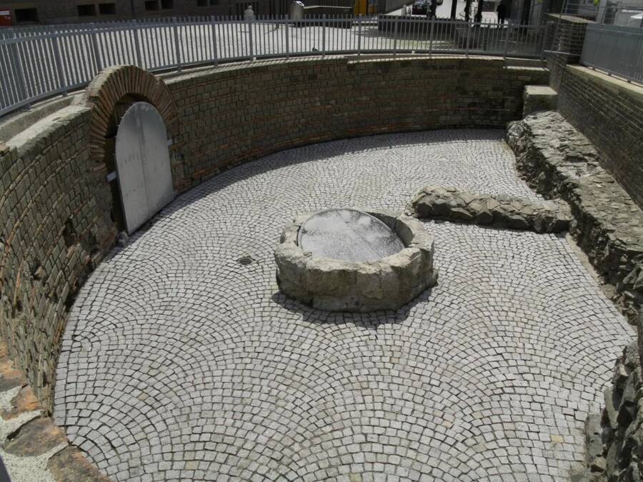 Roman Basilca Apse In Cologne