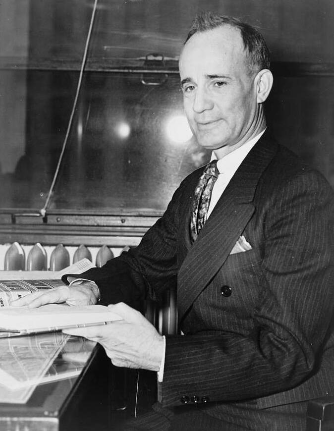 Napoleon Hill Sitting