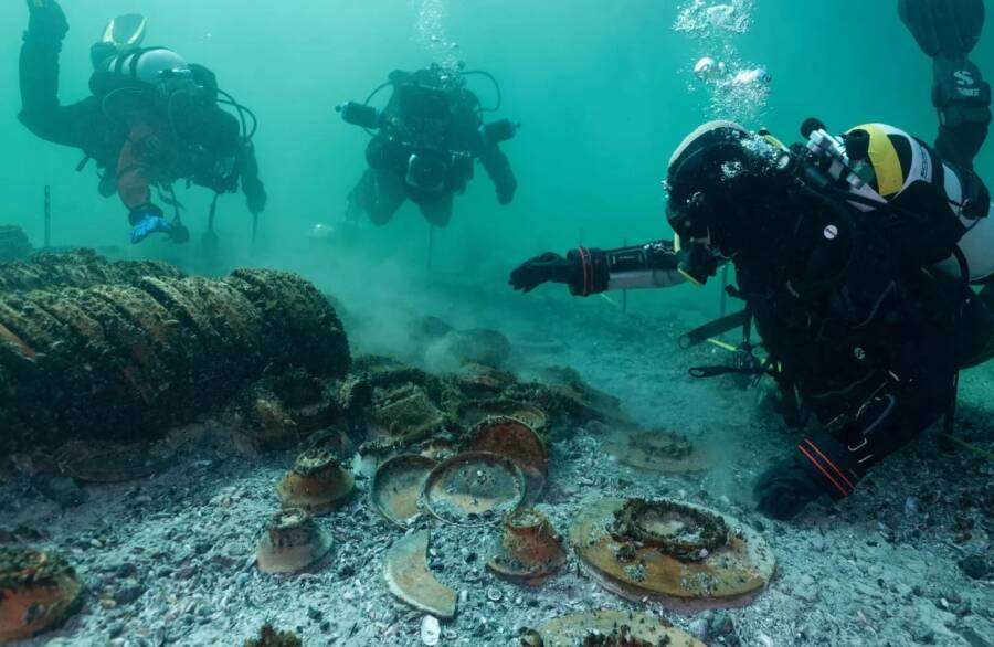 Roman Cargo In Lake Neuchatel