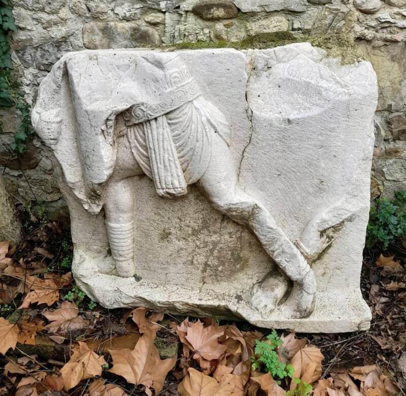 Roman Tomb In Apollosa Italy