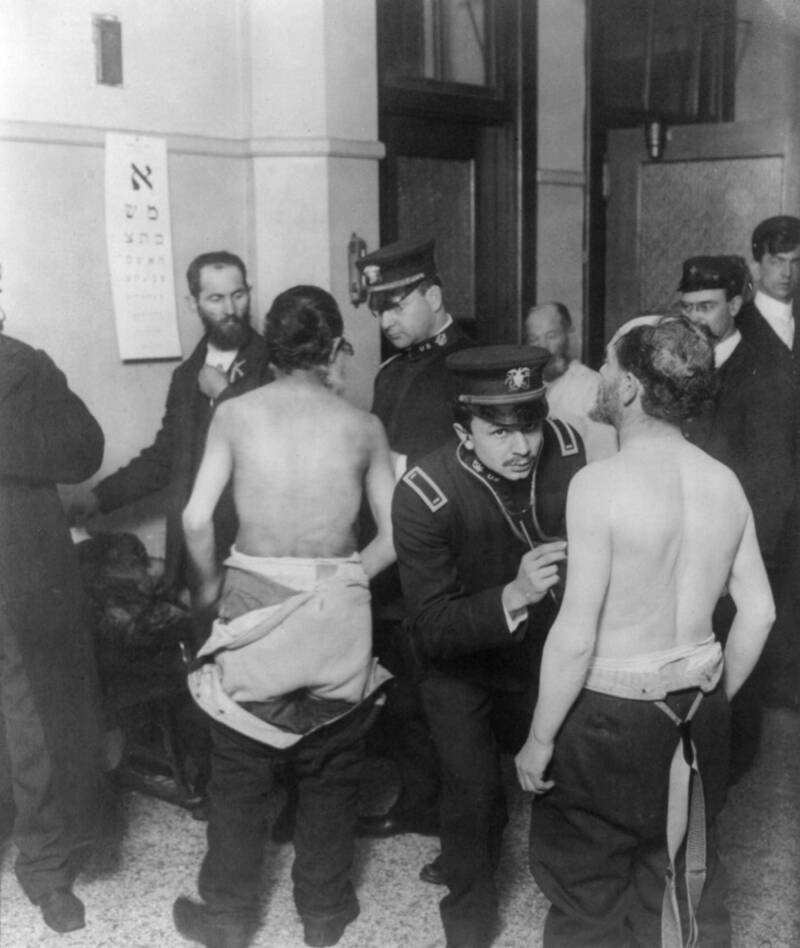 Immigrants Examined By Doctors