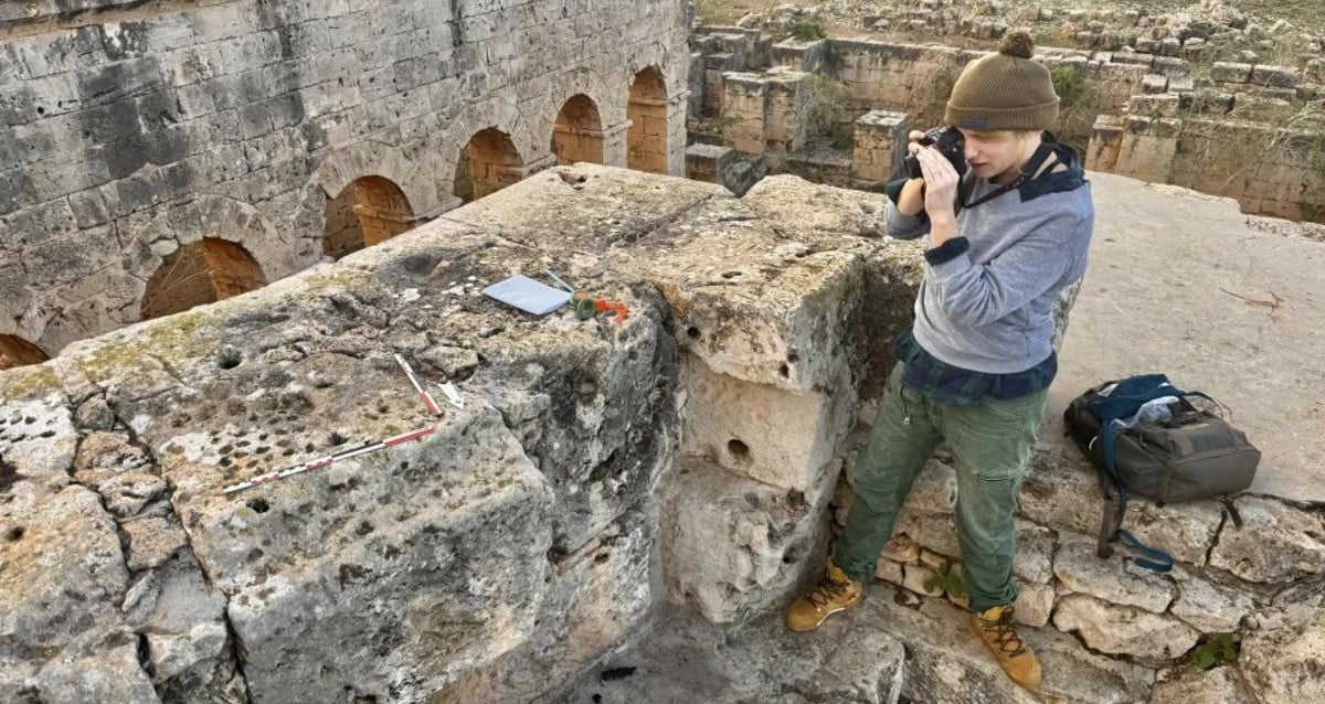 Archaeologists Exploring Ancient Greek Ruins In Libya Just Uncovered More Than 100 Game Boards That’d Been Carved Right Onto The City’s Surfaces