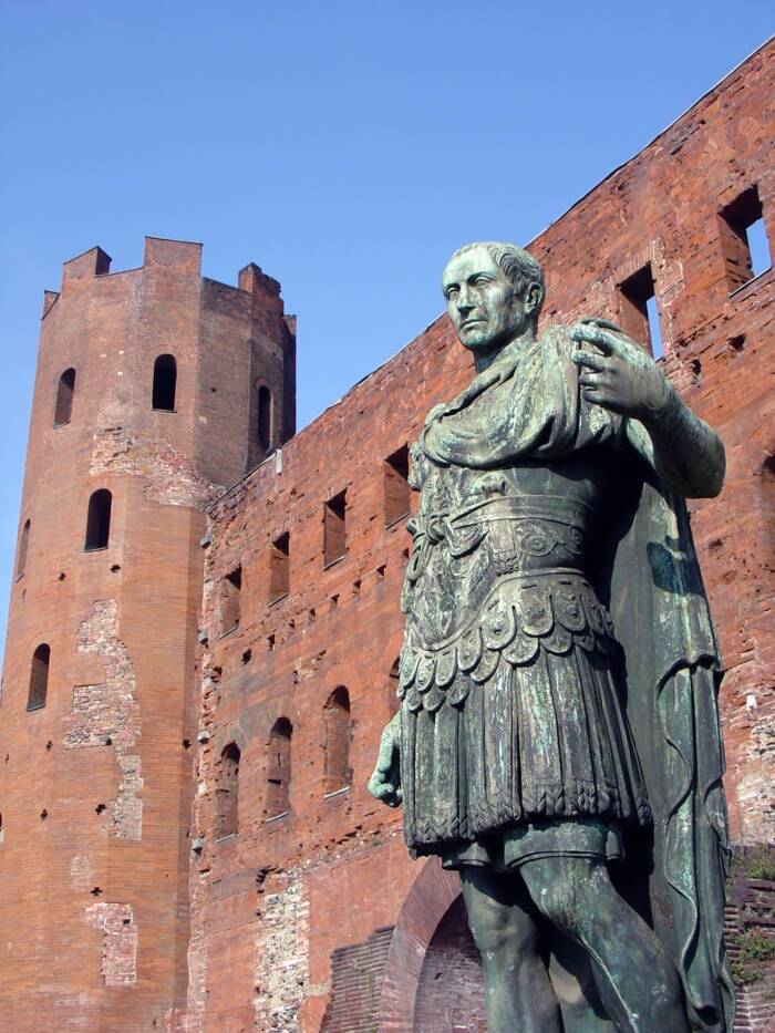 Statue Of Julius Caesar