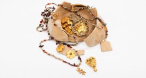 Hajj Jewelry Featured