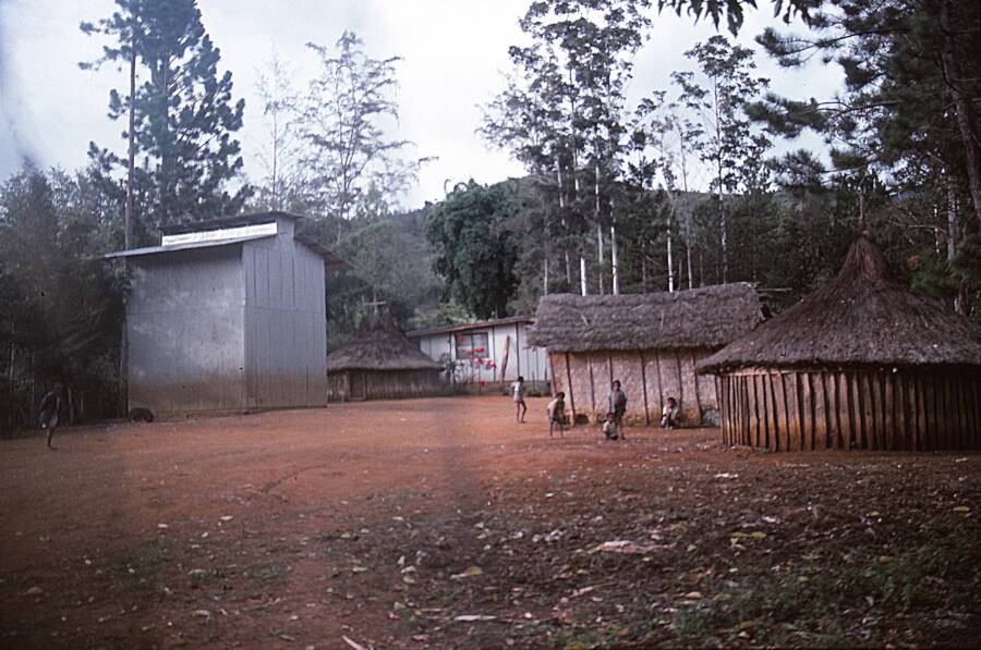 Asaro Valley Village
