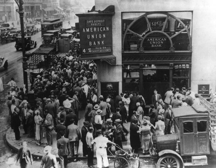 Second Bill Of Rights Great Depression Crowd