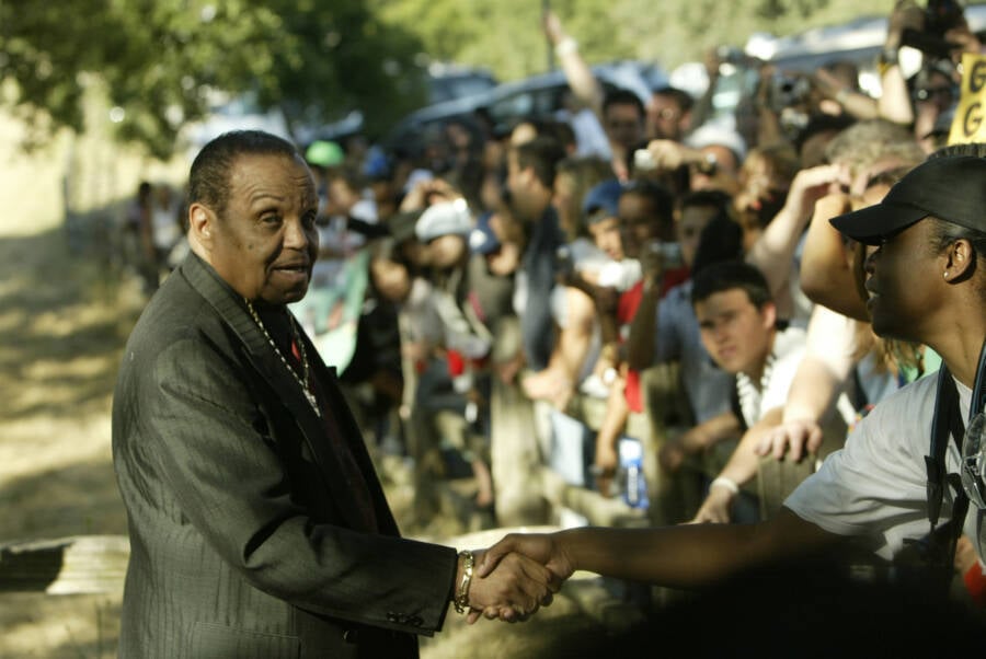 Joe Jackson With Michael Jackson Fans