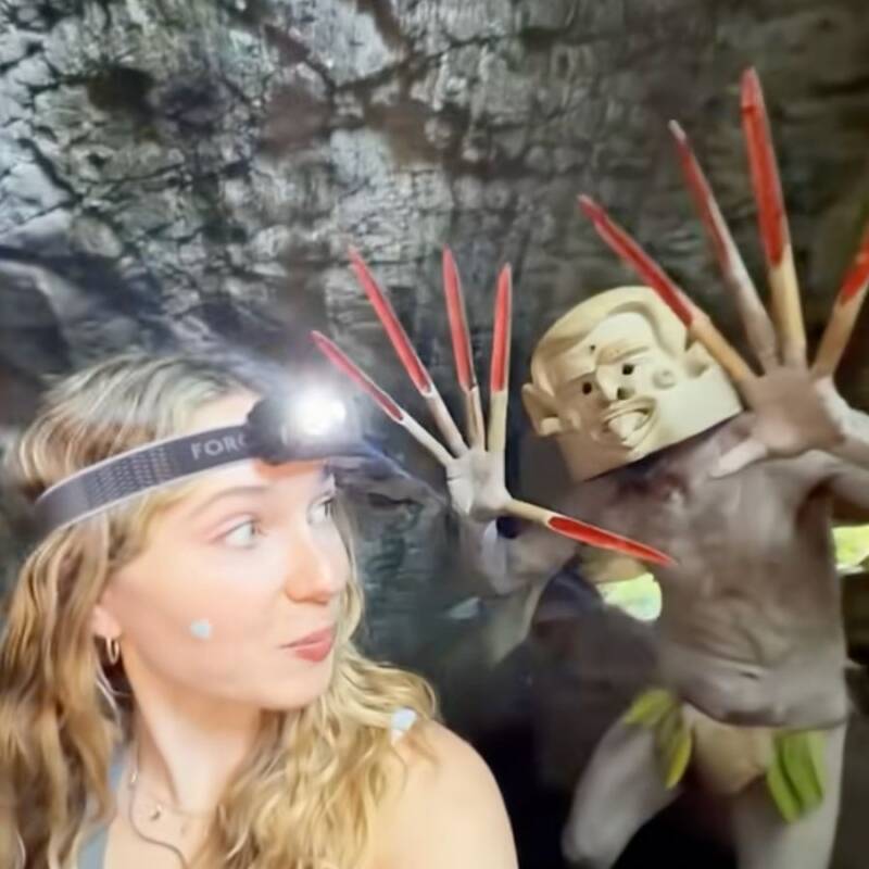 Katie Caf With The Asaro Mudmen