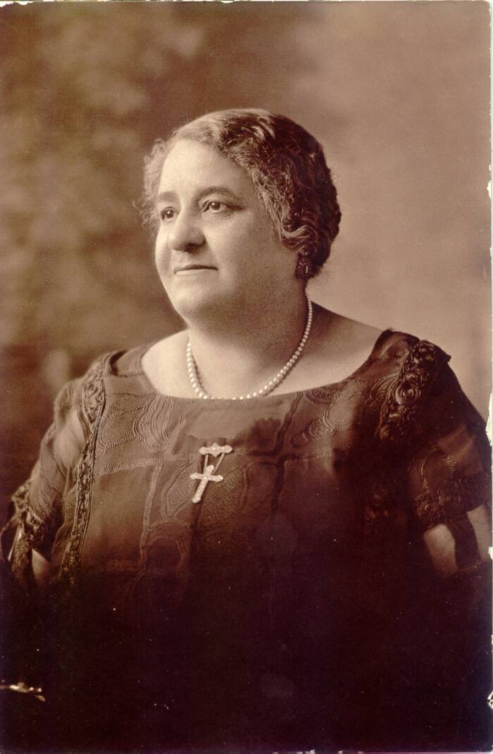 The Incredible Story Of Maggie Lena Walker, The Daughter Of Slaves Who Became The First American Woman To Charter A Bank