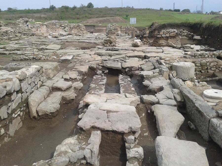 Roman Skeleton Found In Bulgaria